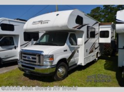 Used 2016 Thor Motor Coach Freedom Elite 22FE available in Richmond Hill, Georgia