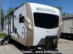 New 2019 Forest River Rockwood Signature Ultra Lite 8335BSS available in Clermont, New Jersey