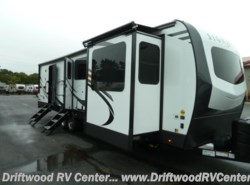 New 2020 Forest River Rockwood Signature Ultra Lite 8324BS available in Clermont, New Jersey