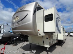 New 2019 Palomino Columbus Compass Series 378MBC available in Muskegon, Michigan