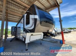 New 2021 Dutchmen Yukon 400RL available in Kyle, Texas