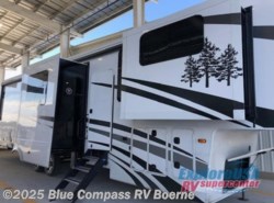 New 2020 CrossRoads Redwood RW3981FK available in Boerne, Texas