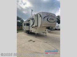 Used 2019 Palomino Columbus F386FK available in Boerne, Texas