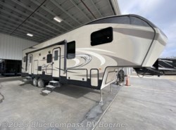 Used 2018 Keystone Cougar Half-Ton Series 326SRX available in Boerne, Texas