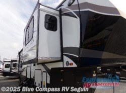 New 2021 Heartland Bighorn Traveler 38FL available in Seguin, Texas