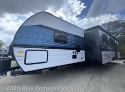 New 2025 CrossRoads Zinger 331BH available in Seguin, Texas