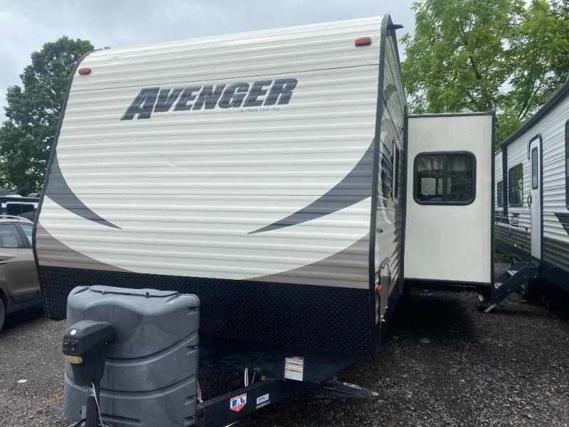 Used 2016 Prime Time Avenger 33BHS available in Souderton, Pennsylvania
