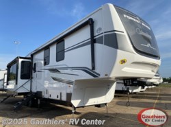 New 2026 Palomino Columbus 384RKH available in Scott, Louisiana