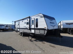 Used 2022 Jayco Jay Flight 28BHS available in Mount Clemens, Michigan