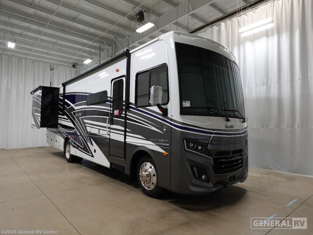 New 2026 Fleetwood Bounder 33C available in Elizabethtown, Pennsylvania
