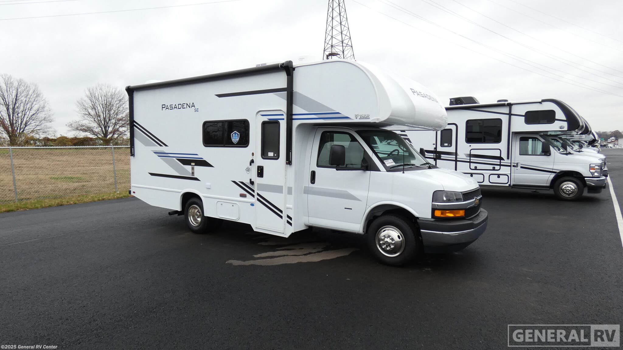 New 2026 Thor Motor Coach Pasadena SE SZ22 Chevy available in Elizabethtown, Pennsylvania