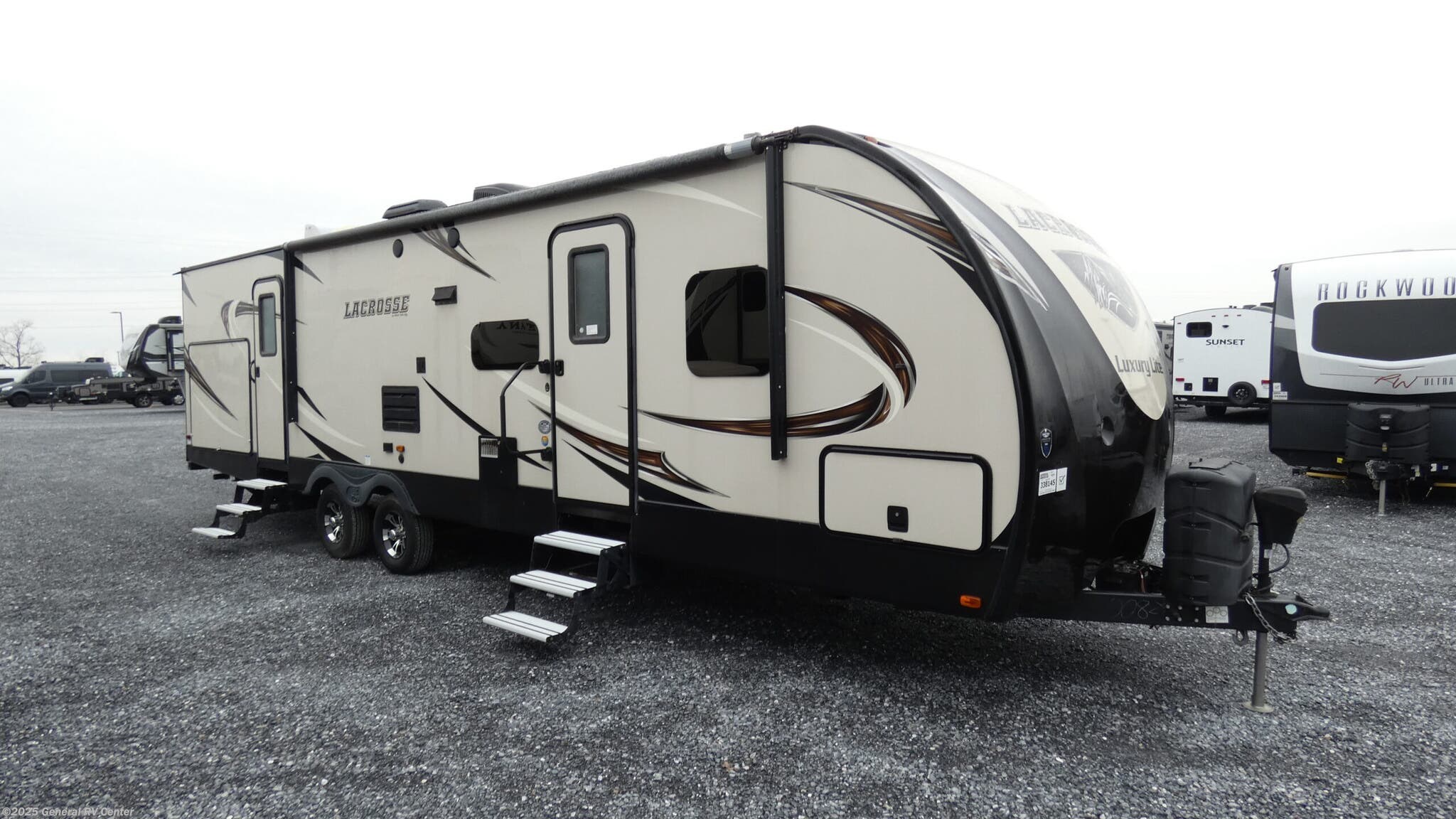 Used 2017 Prime Time LaCrosse LUXURY 339 BHD available in Elizabethtown, Pennsylvania