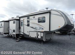 Used 2015 Forest River Blue Ridge 3715BH available in Elizabethtown, Pennsylvania