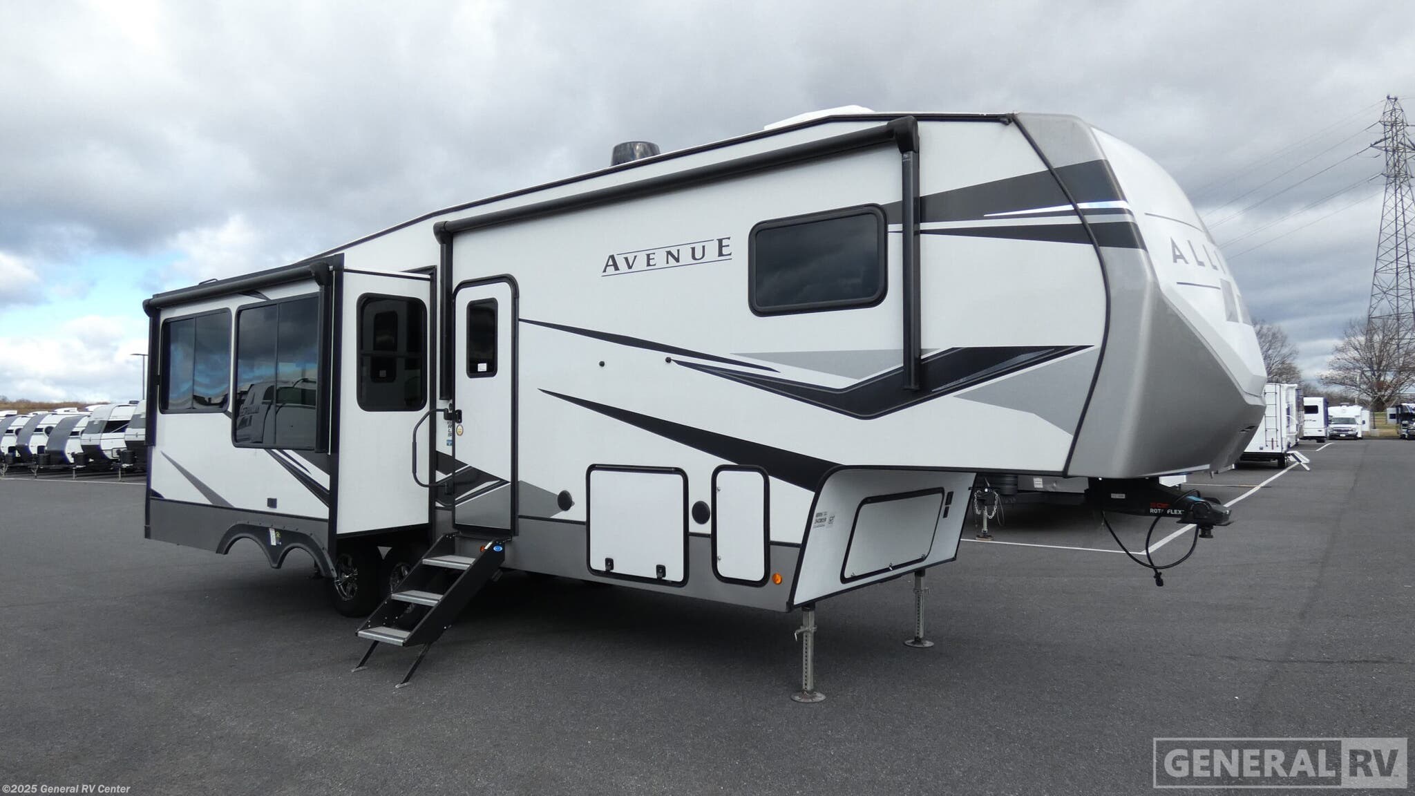 Used 2023 Alliance RV Avenue 30RLS available in Elizabethtown, Pennsylvania