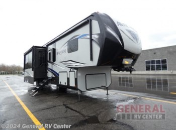 Used 2019 Keystone Avalanche 396BH available in Wayland, Michigan