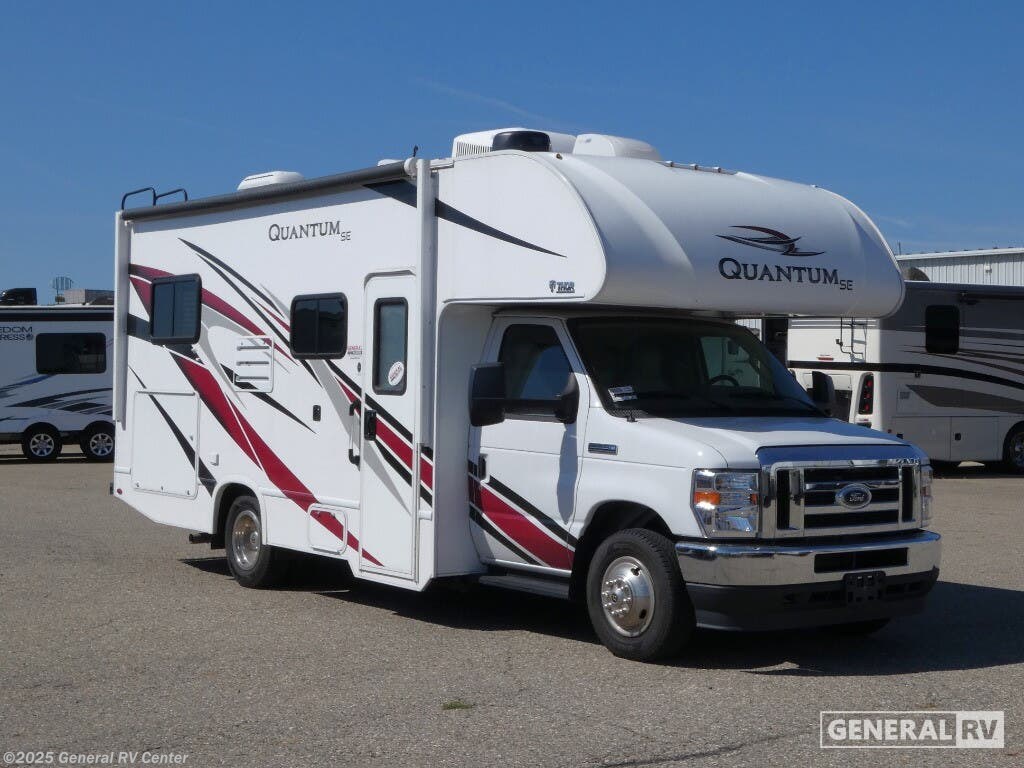 Used 2022 Thor Motor Coach Quantum SE22 available in Wixom, Michigan