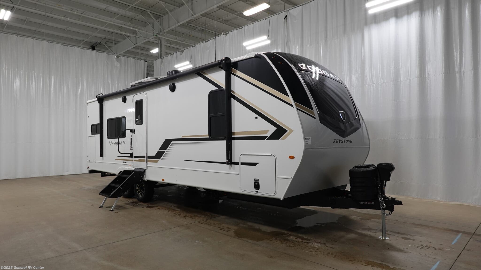 New 2026 Keystone Cougar 25MLE available in Wixom, Michigan
