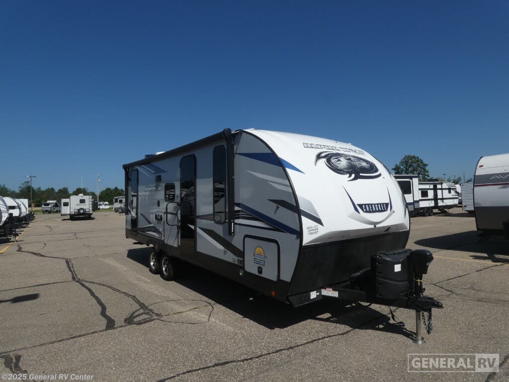 Used 2022 Forest River Cherokee 23DBH-1SL available in Birch Run, Michigan