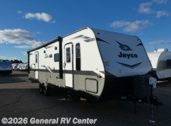 Used 2022 Jayco Jay Flight 28BHS available in Birch Run, Michigan
