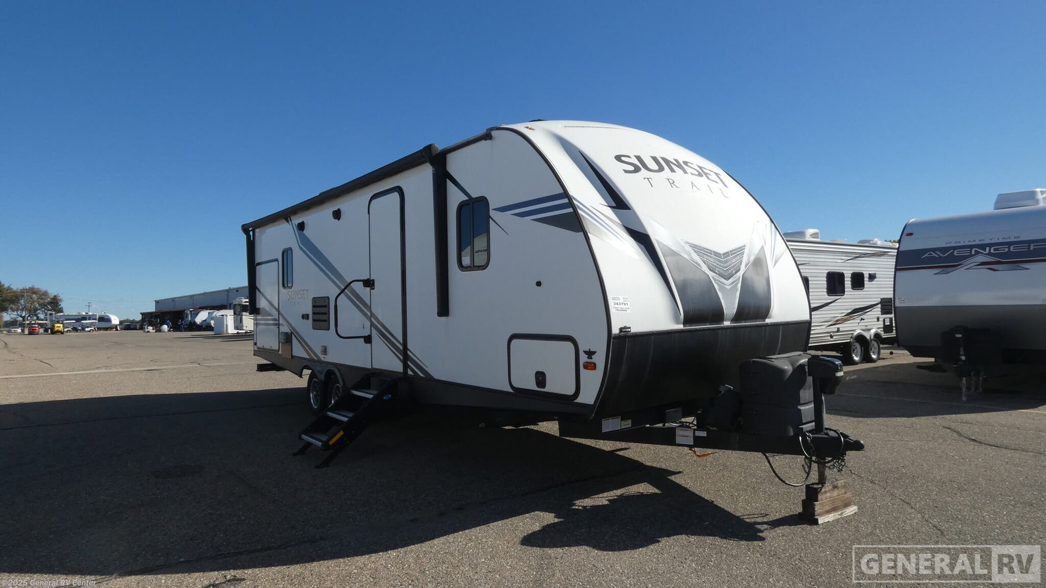 Used 2020 CrossRoads Sunset Trail SS253RB available in Birch Run, Michigan