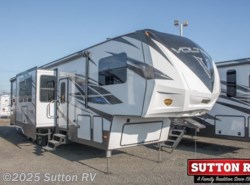 New 2018 Dutchmen Voltage 3805 available in Eugene, Oregon