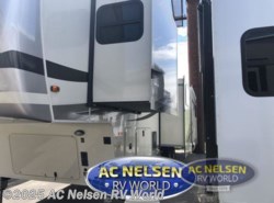 New 2020 Palomino Columbus F378MB available in Omaha, Nebraska