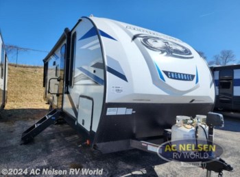Used 2021 Forest River Cherokee Alpha Wolf 26DBH-L available in Omaha, Nebraska
