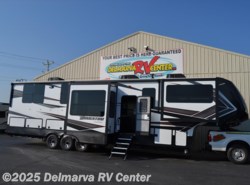 New 2019 Grand Design Momentum 376TH available in Milford, Delaware
