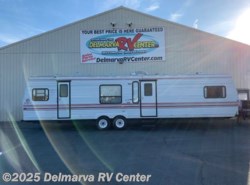 Used 1993 Jayco Eagle 370 available in Milford, Delaware