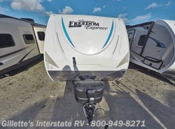 New 2018 Coachmen Freedom Express Pilot 19RKS available in East Lansing, Michigan