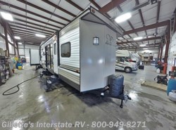 New 2018 Forest River Salem Villa Classic 402QBQ available in East Lansing, Michigan