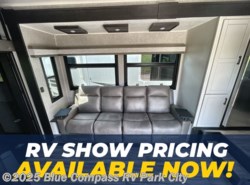 New 2025 Jayco Seismic Luxury Series 4113 available in Park City, Kansas