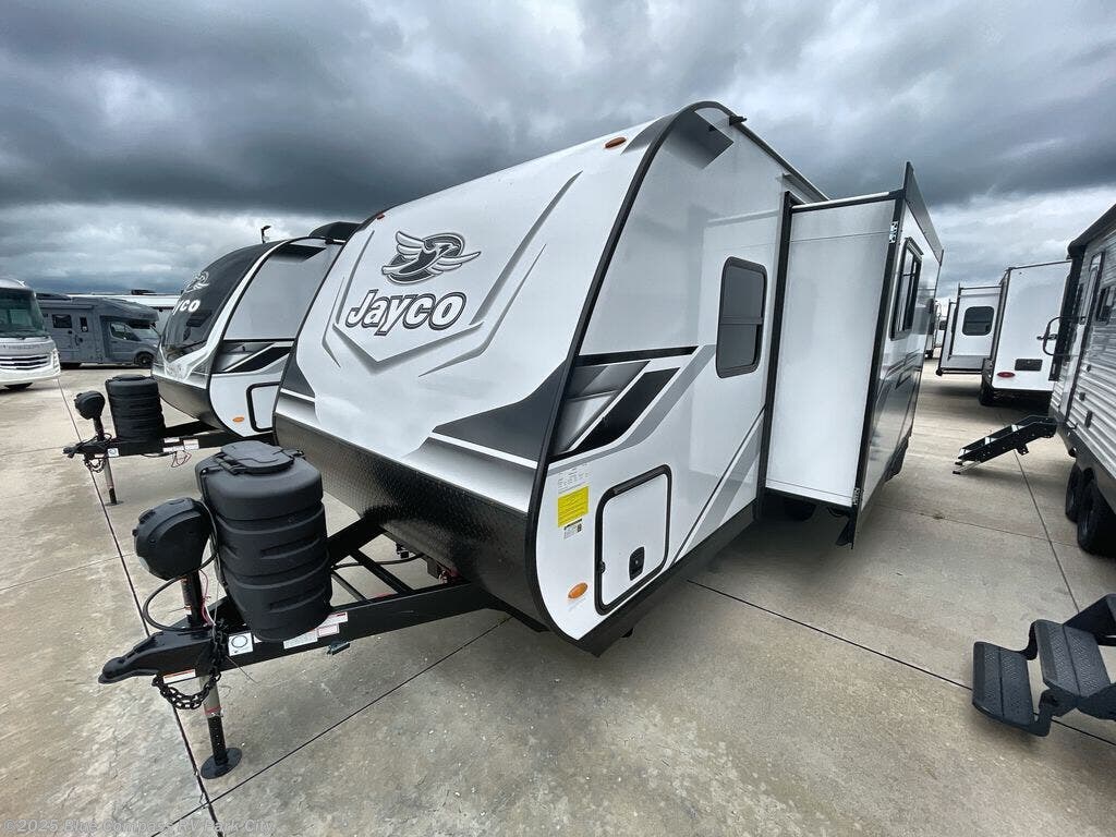 New 2026 Jayco Jay Feather 21MML available in Park City, Kansas