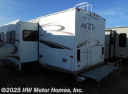 Used 2005 Fleetwood Regal 300 FQS - Super Slide available in Canton, Michigan