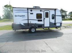 Used 2017 Keystone Springdale Summerland Mini 1800BH available in Canton, Michigan