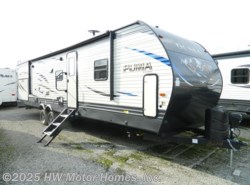 New 2020 Palomino Puma 32RBFQ available in Canton, Michigan