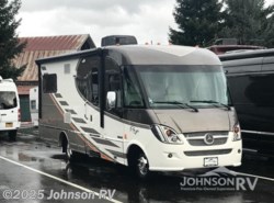 Used 2015 Itasca Reyo 25T available in Sandy, Oregon