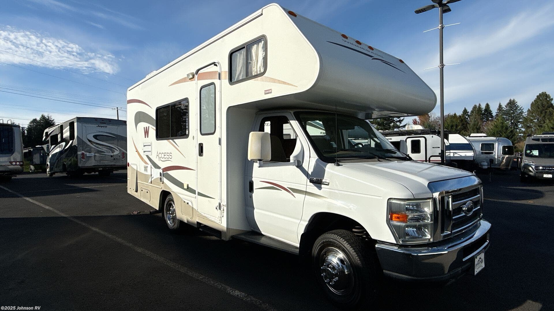 Used 2008 Winnebago Access 22B available in Sandy, Oregon