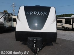 Used 2017 Dutchmen Kodiak 290RLSL available in Duncansville, Pennsylvania