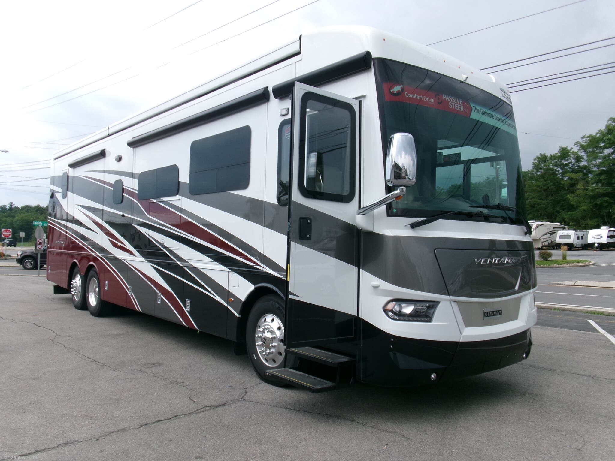 New 2026 Newmar Ventana 4037 available in Duncansville, Pennsylvania