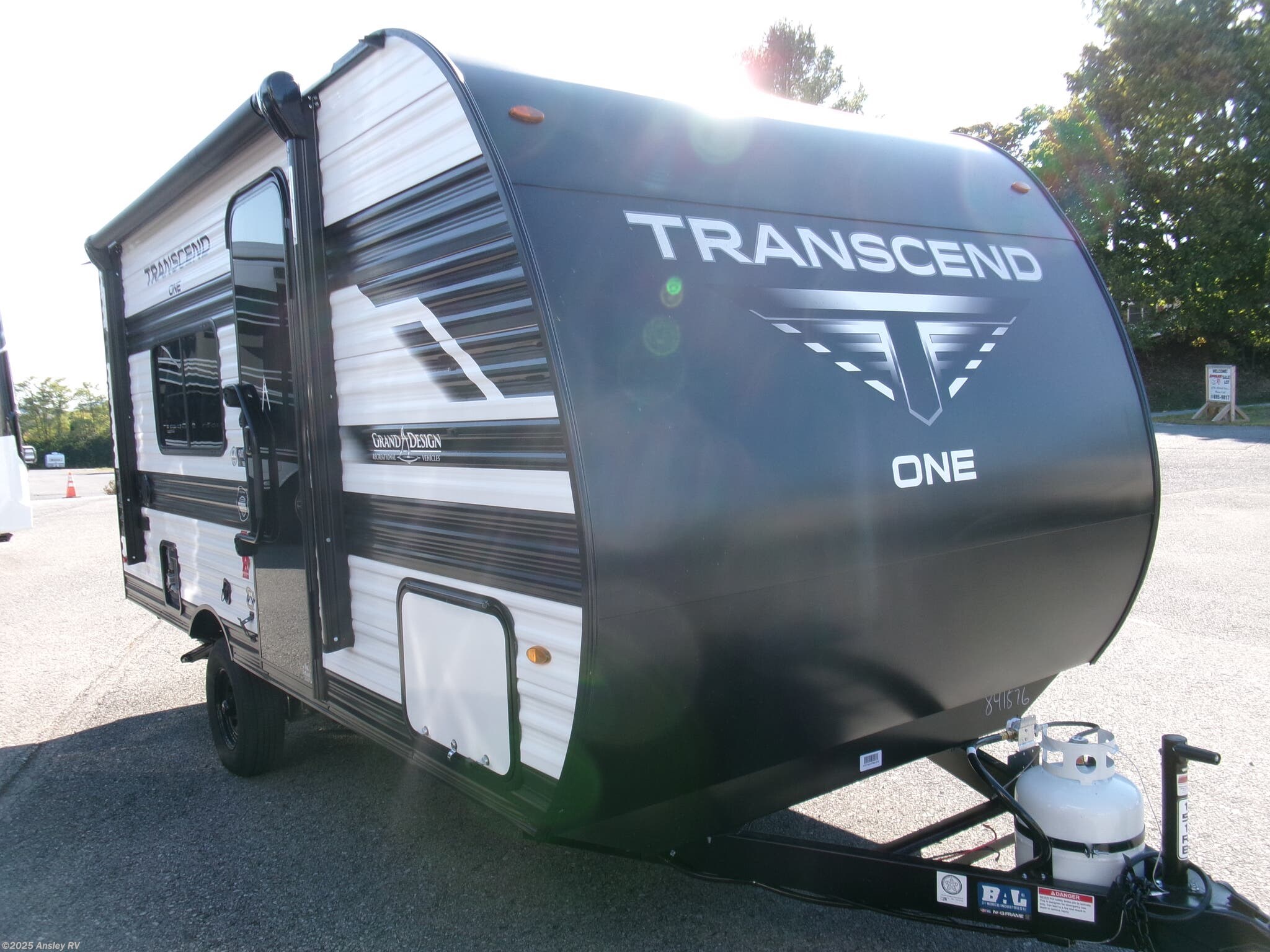 New 2026 Grand Design Transcend One 151RB available in Duncansville, Pennsylvania