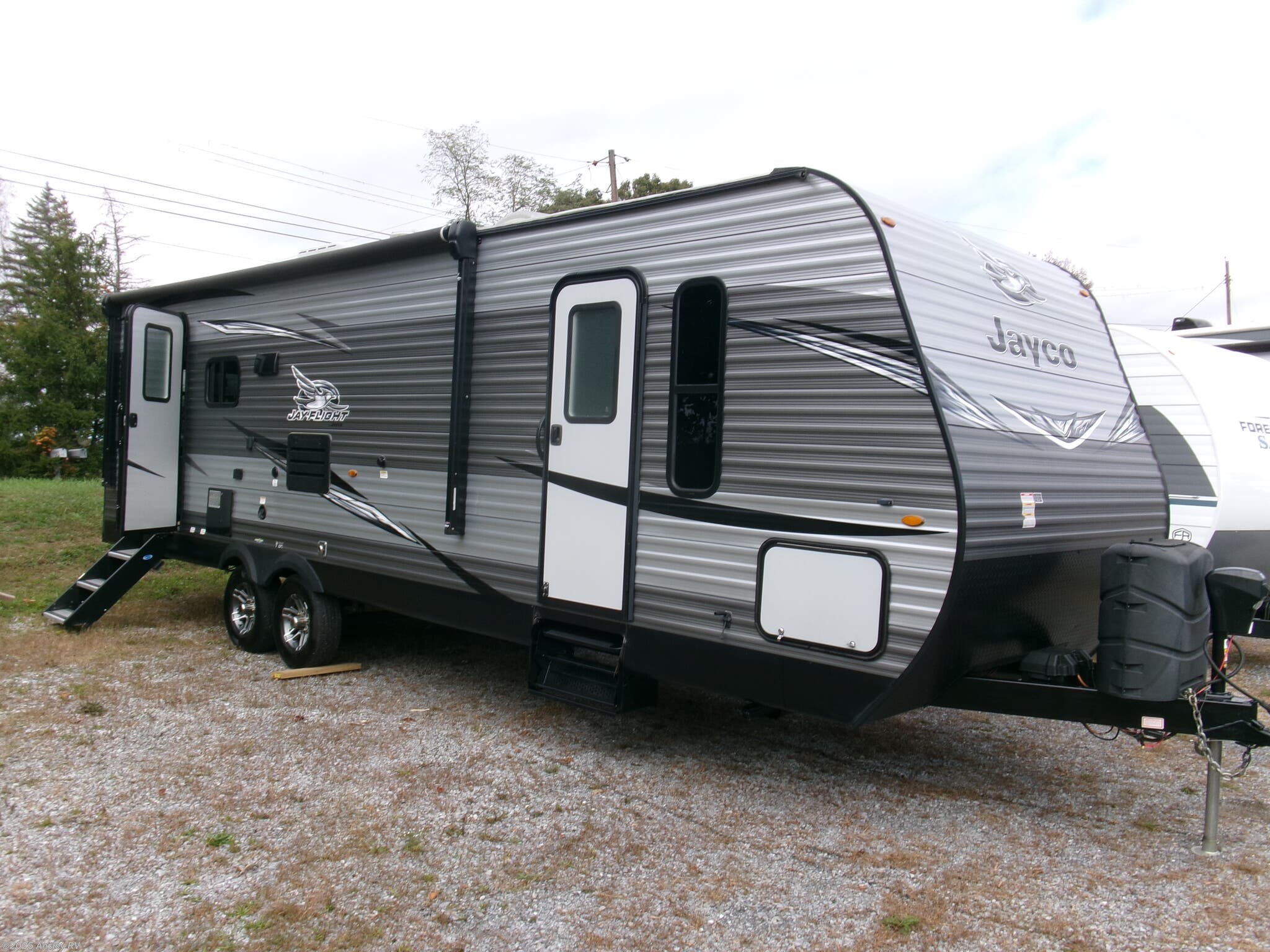 Used 2021 Jayco Jay Flight 28RLS available in Duncansville, Pennsylvania
