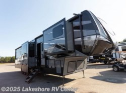 New 2020 Keystone Raptor 427 available in Muskegon, Michigan