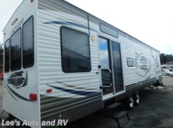Used 2011 Dutchmen Lakewood 400RLP available in Ellington, Connecticut