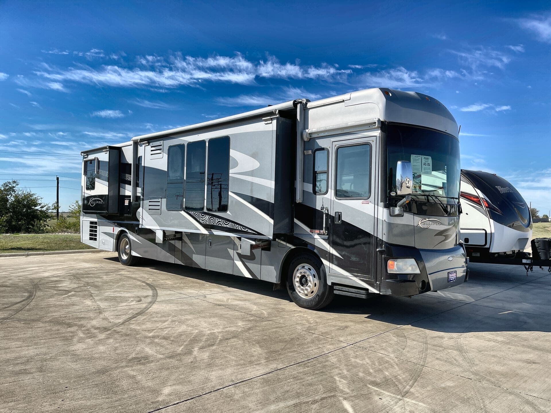Used 2008 Itasca Ellipse 40FD available in Sanger, Texas