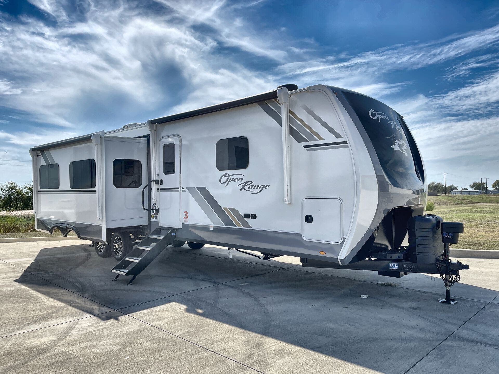 New 2026 Highland Ridge Open Range 338BHS available in Sanger, Texas