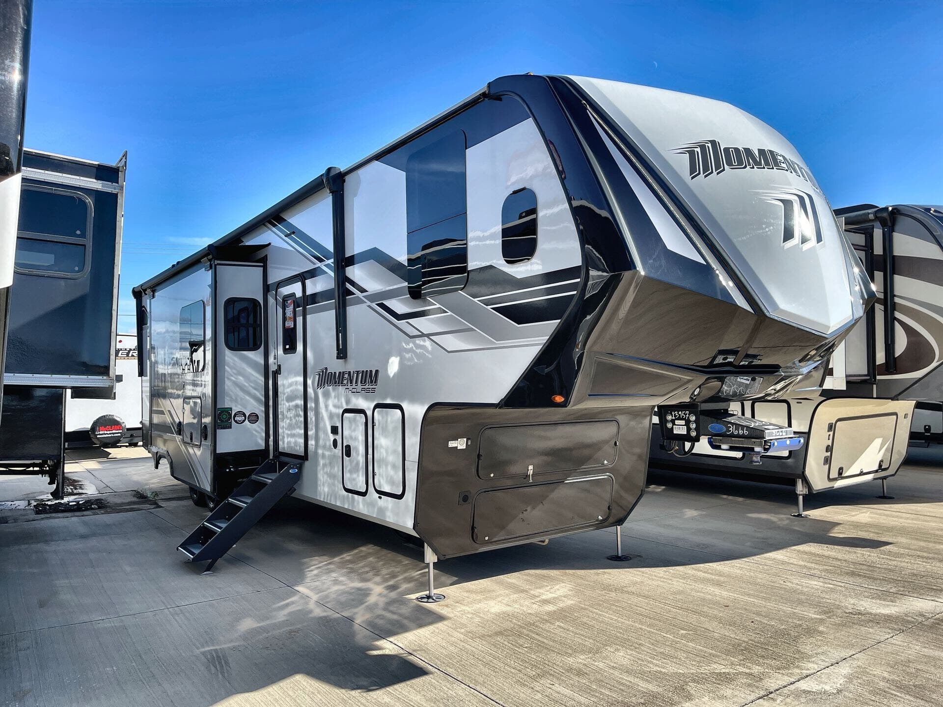 Used 2025 Grand Design Momentum 344M available in Sanger, Texas
