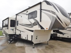 New 2019 Grand Design Solitude S-CLASS available in Fort Worth, Texas
