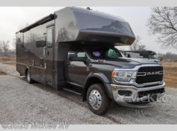 New 2025 Dynamax Corp isata 5 30FWD available in Perry, Iowa