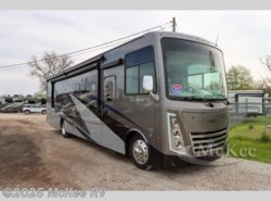 New 2025 Thor Motor Coach Luminate CC35 available in Perry, Iowa
